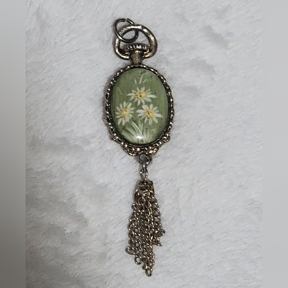 Vintage Jewelry - Vintage Flower Painting Charm